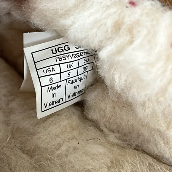 UGG Slippers Suede Leather Dakota Water-Resistant Chestnut Brown Size 6 - Picture 9 of 15